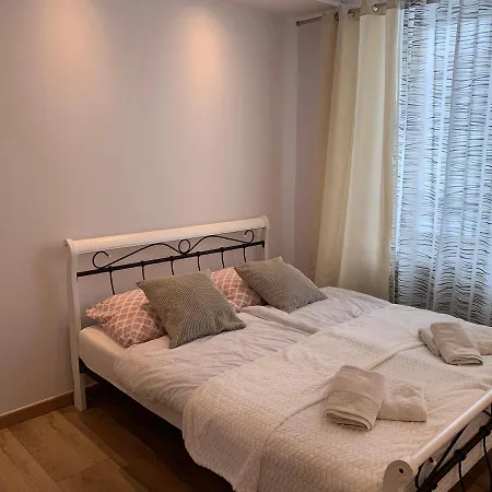 Sweet Apartament Tarnowskie Gory Exterior photo